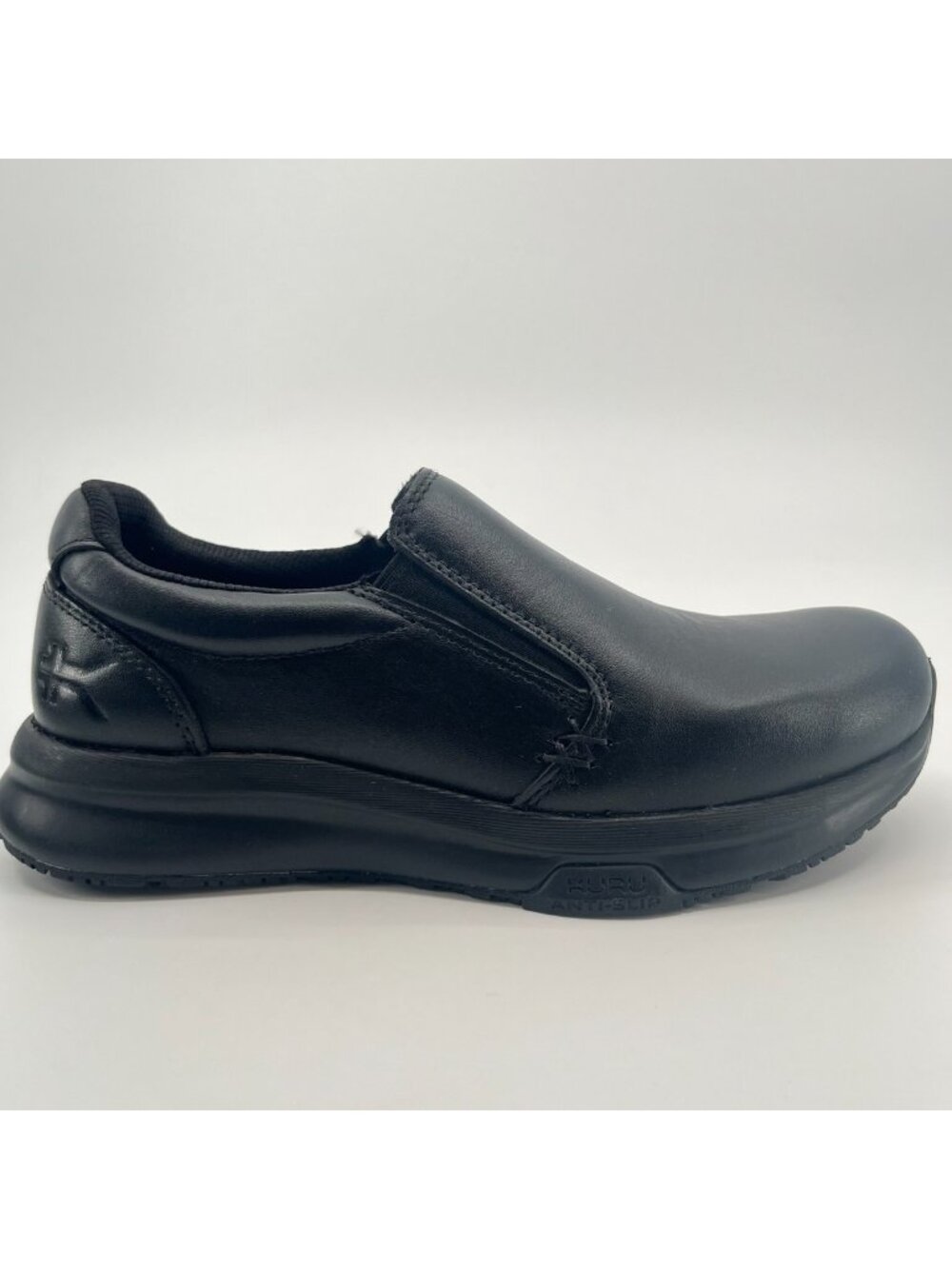 Kuru Kivi 2 Womens Size 6D Triple Black Classic Walking Leather Slip-On Shoes
